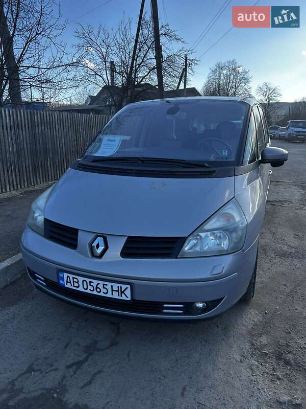 Минивэн Renault Espace 2004 в Долине