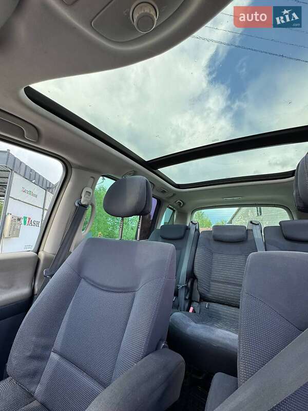 Минивэн Renault Espace 2005 в Дрогобыче