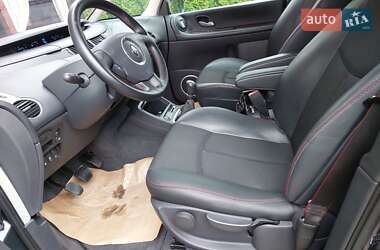 Минивэн Renault Espace 2011 в 