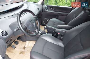 Минивэн Renault Espace 2011 в 