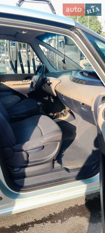 Минивэн Renault Espace 2004 в Коростене