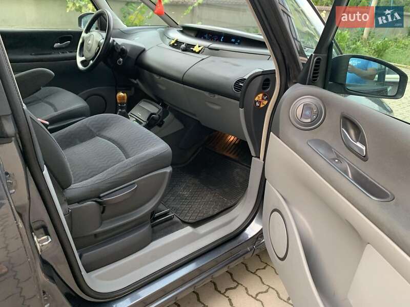 Минивэн Renault Espace 2006 в Жовкве