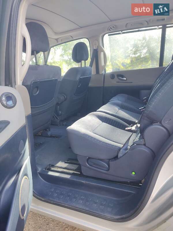 Мінівен Renault Espace 2004 в Одесі фото 12 Мінівен Renault Espace 2004 в Одесі