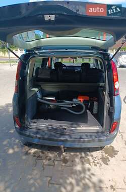 Минивэн Renault Espace 2004 в 