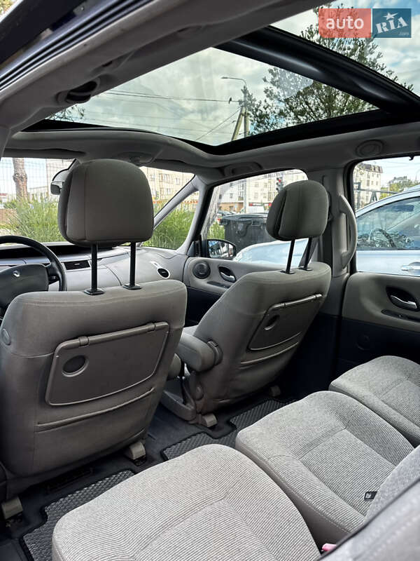 Минивэн Renault Espace 2005 в Ровно