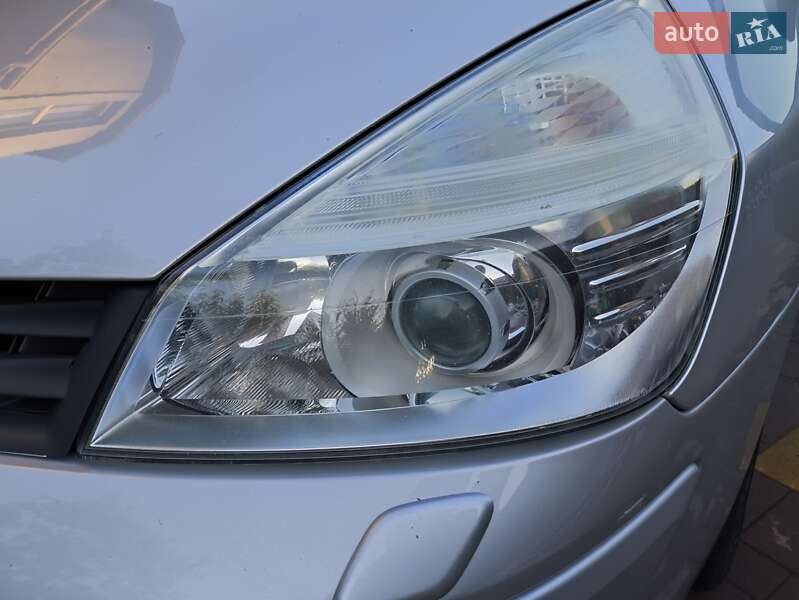 Минивэн Renault Espace 2009 в Нововолынске