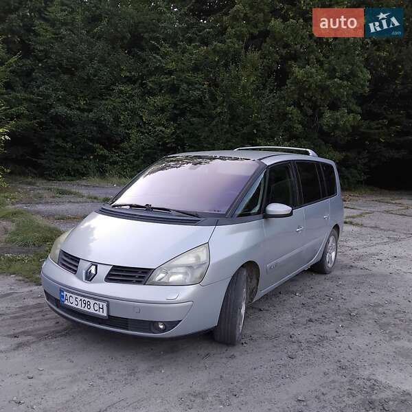 Минивэн Renault Espace 2003 в  фото Минивэн Renault Espace 2003 в