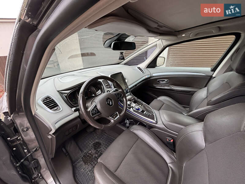 Минивэн Renault Espace 2015 в Краснограде фото 14 Минивэн Renault Espace 2015 в Краснограде