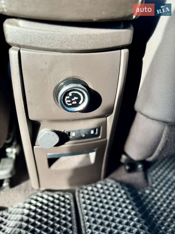 Мінівен Renault Espace 2015 в Новояворівську фото 41 Мінівен Renault Espace 2015 в Новояворівську