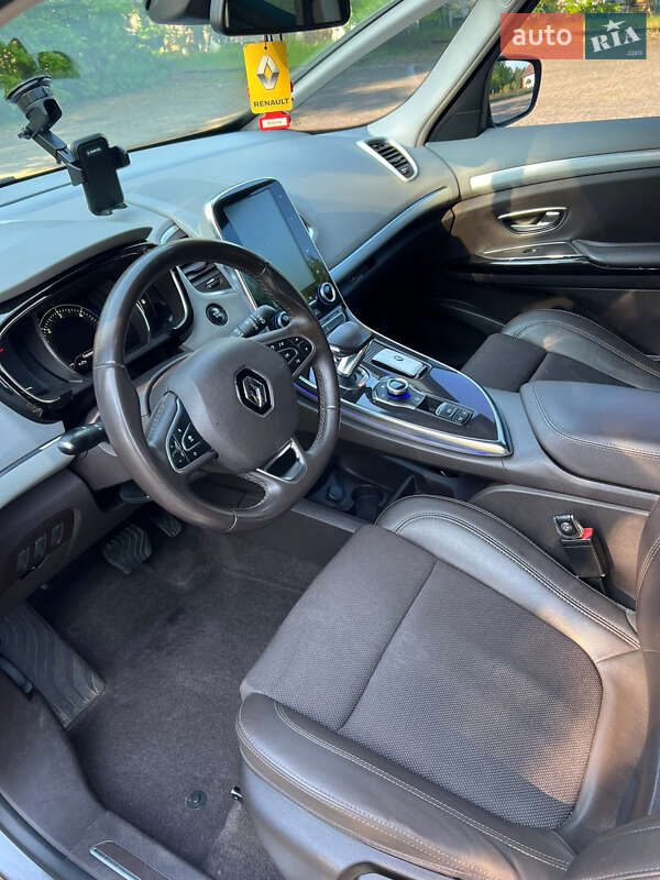 Минивэн Renault Espace 2015 в Краснограде фото 26 Минивэн Renault Espace 2015 в Краснограде