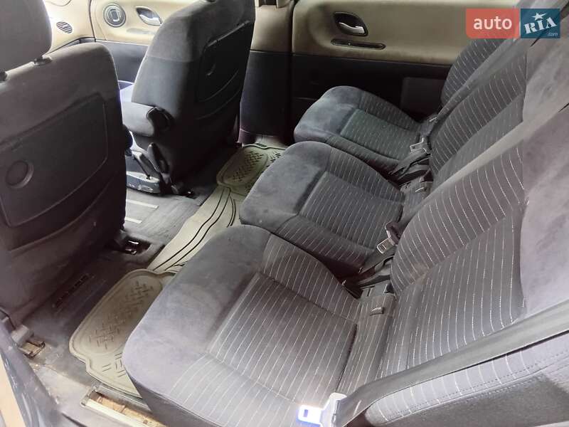 Мінівен Renault Espace 2002 в Ватутіному