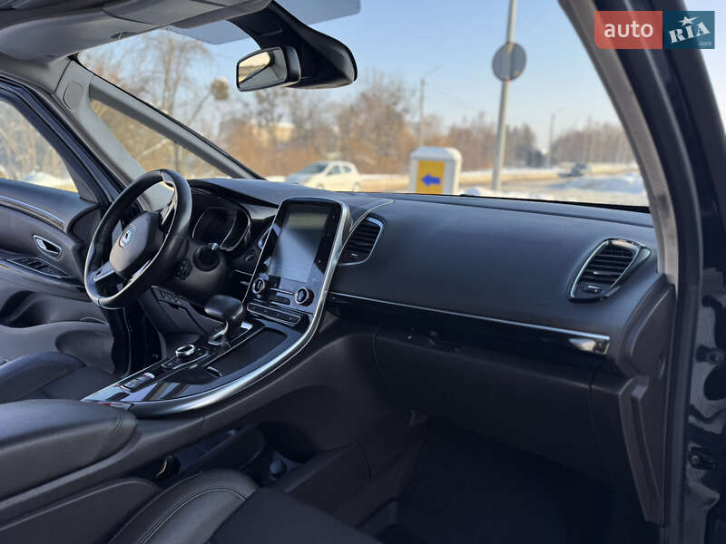 Минивэн Renault Espace 2016 в Дубно