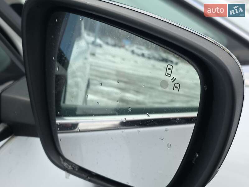 Мінівен Renault Espace 2015 в Дніпрі