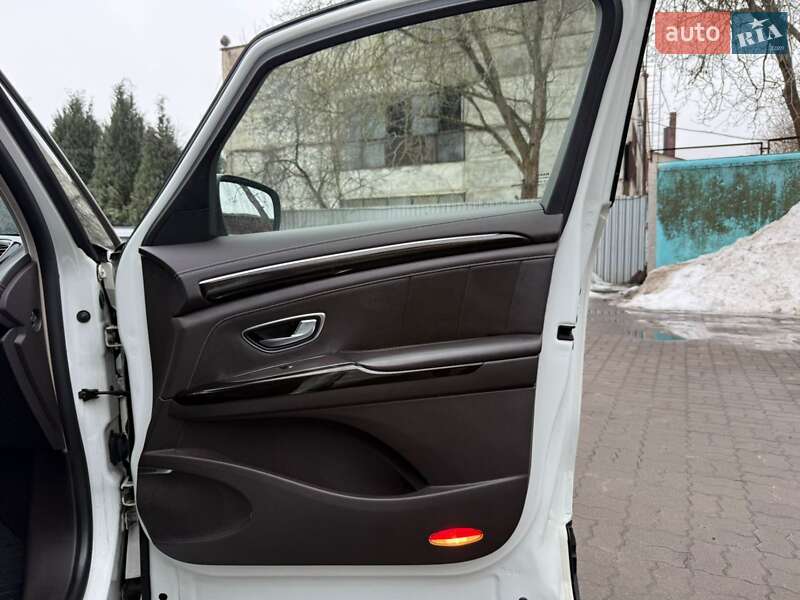 Минивэн Renault Espace 2015 в Луцке фото 49 Минивэн Renault Espace 2015 в Луцке
