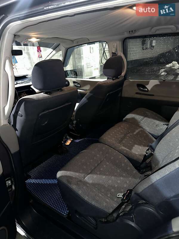 Мінівен Renault Espace 2004 в Тернополі