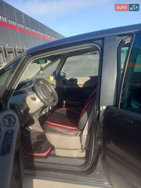 Мінівен Renault Espace 2004 в Перемишлянах