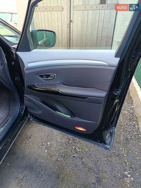 Минивэн Renault Espace 2015 в Кременце