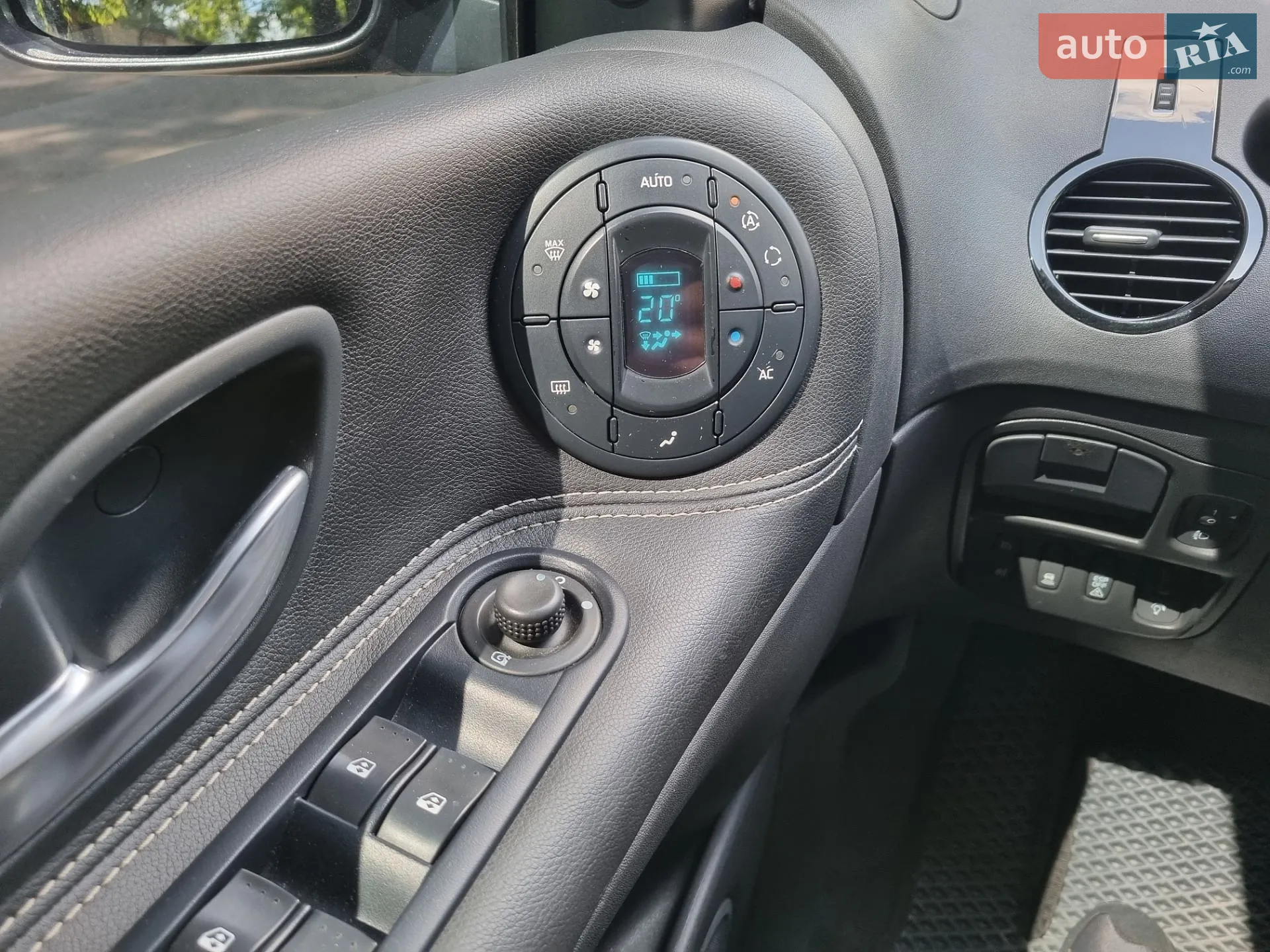 2012 Renault Espace - мініатюра 52