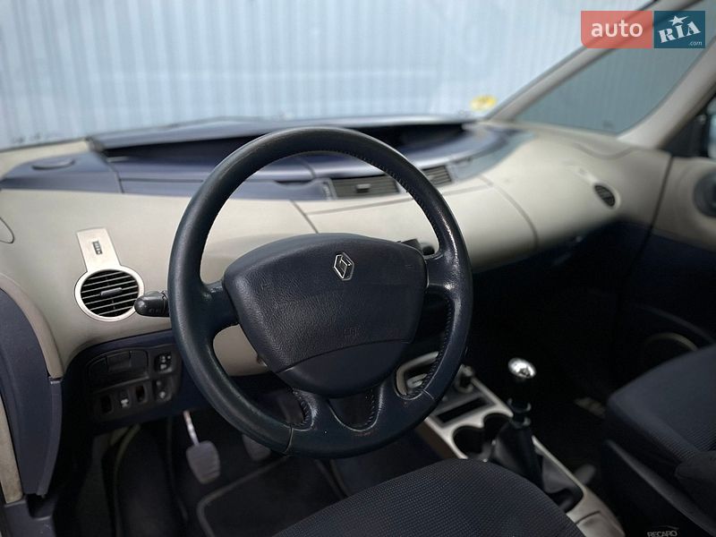 Мінівен Renault Espace 2003 в Миколаєві