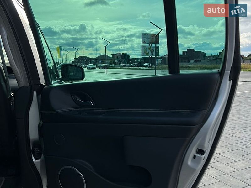 Мінівен Renault Espace 2012 в Луцьку