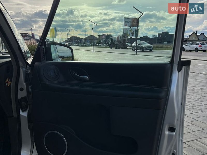 Мінівен Renault Espace 2012 в Луцьку