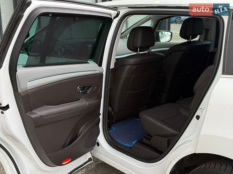 Минивэн Renault Espace 2015 в Киеве