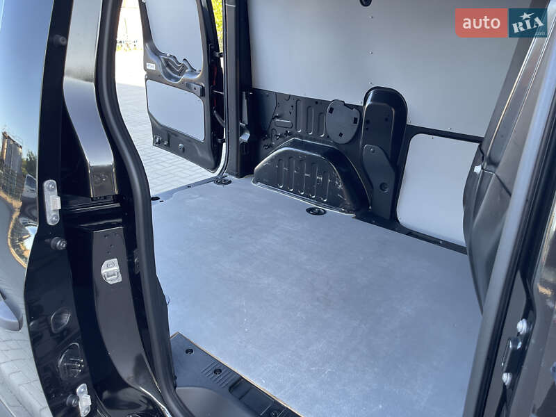 Грузовой фургон Renault Express 2022 в Житомире