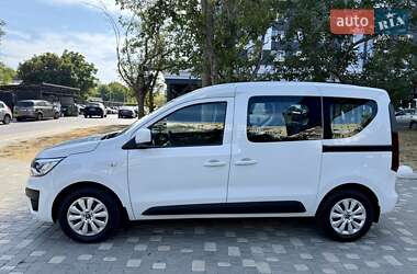 Минивэн Renault Express 2024 в 