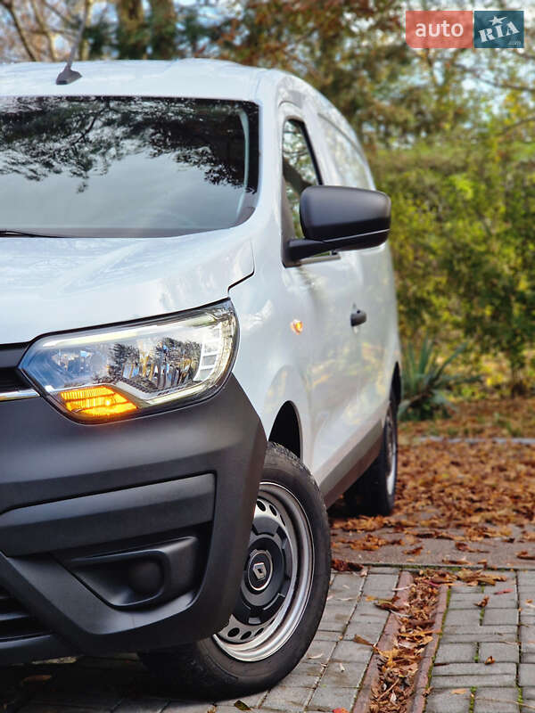 Грузовой фургон Renault Express 2023 в Дрогобыче