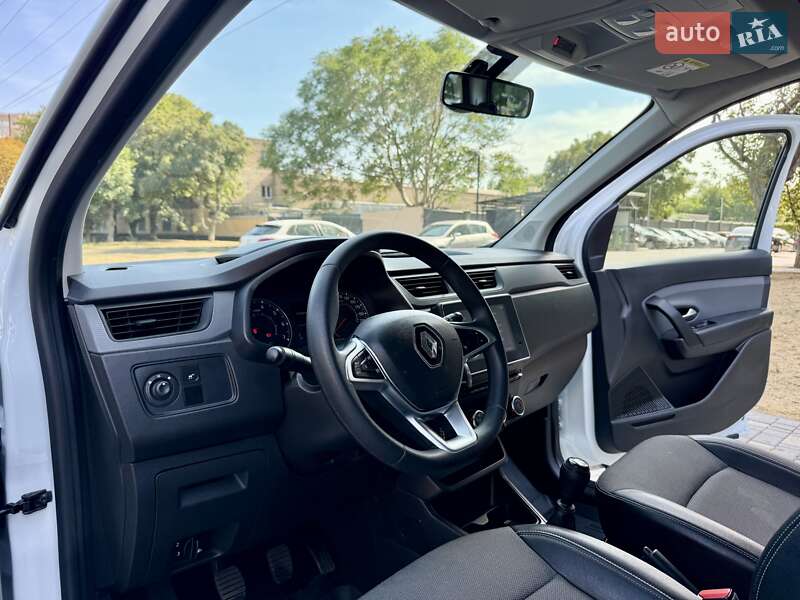 Мінівен Renault Express 2023 в Одесі фото 36 Мінівен Renault Express 2023 в Одесі
