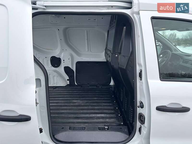 Вантажний фургон Renault Express 2023 в Києві фото 26 Вантажний фургон Renault Express 2023 в Києві