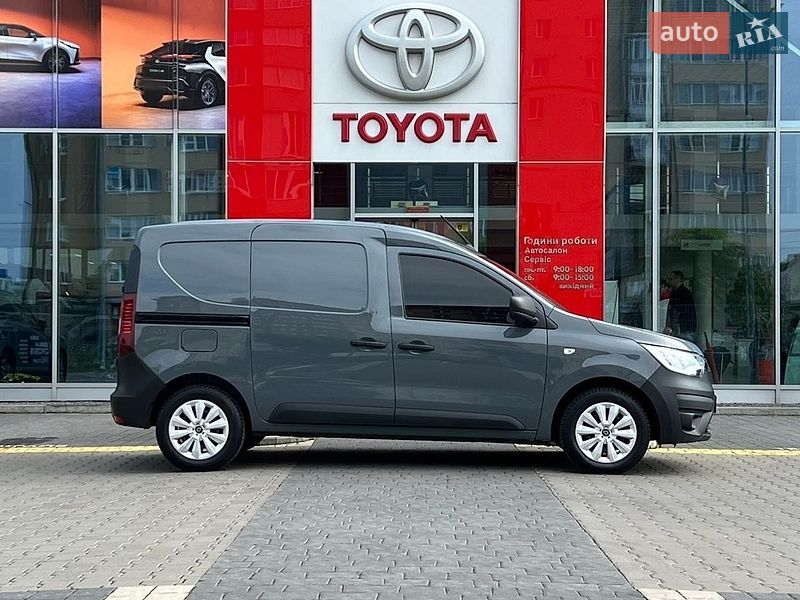 Грузовой фургон Renault Express 2023 в Ивано-Франковске