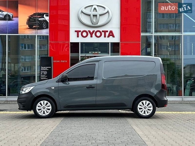 Грузовой фургон Renault Express 2023 в Ивано-Франковске