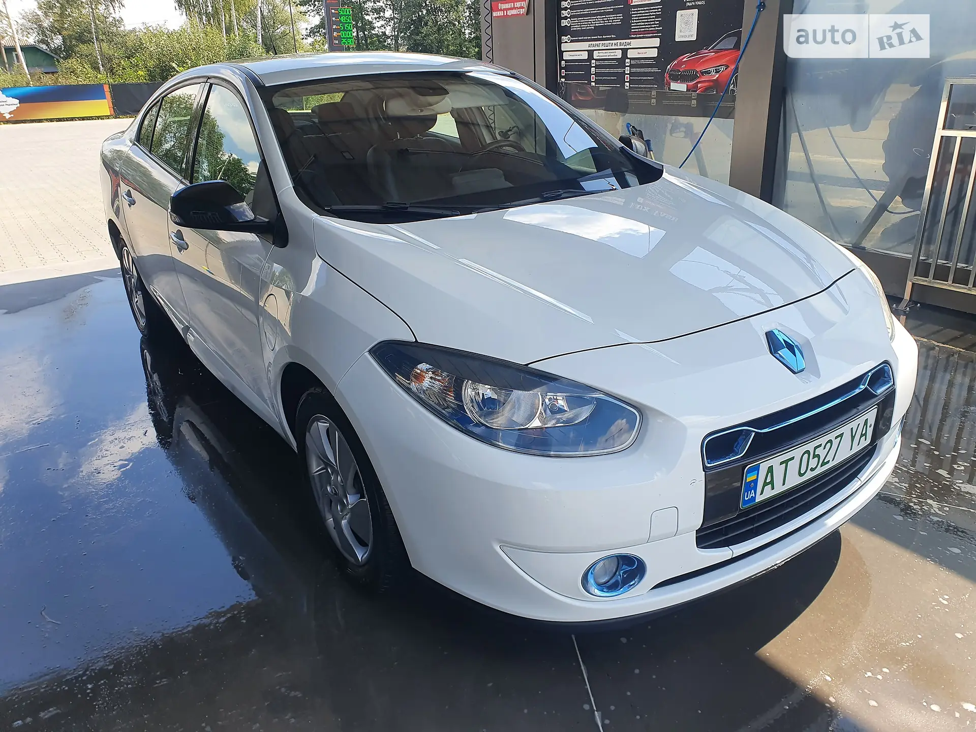 2011 Renault Fluence - мініатюра 2
