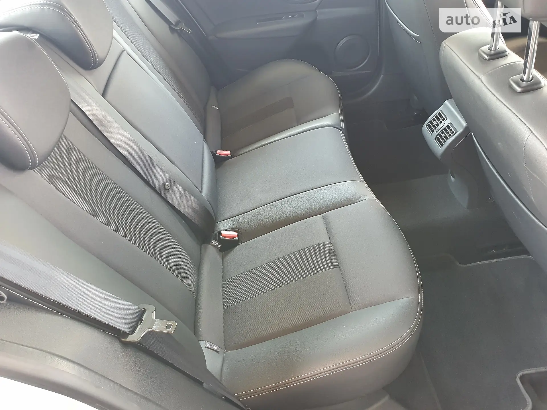 2011 Renault Fluence - мініатюра 13