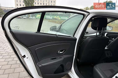 Седан Renault Fluence Z.E. 2013 в 