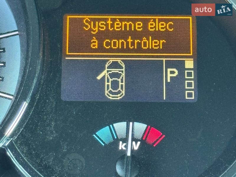 Седан Renault Fluence Z.E. 2012 в Львове