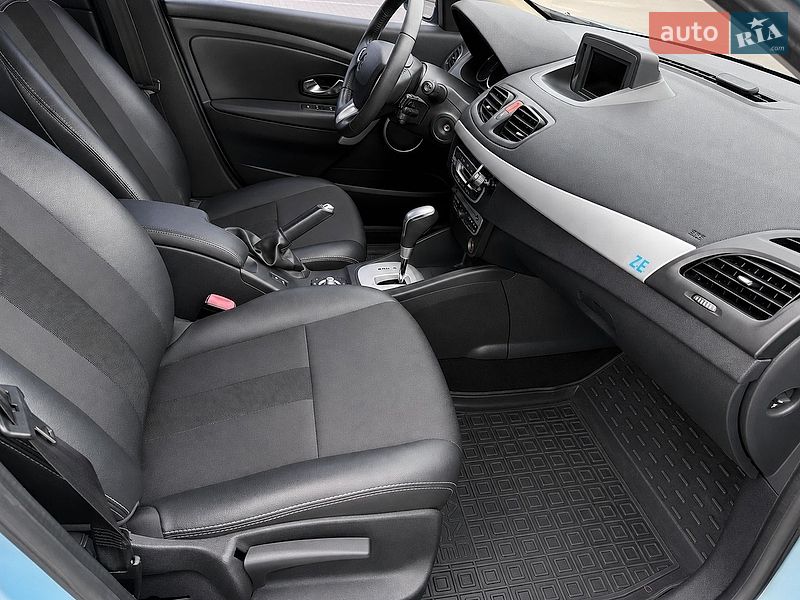 Седан Renault Fluence Z.E. 2012 в Ивано-Франковске