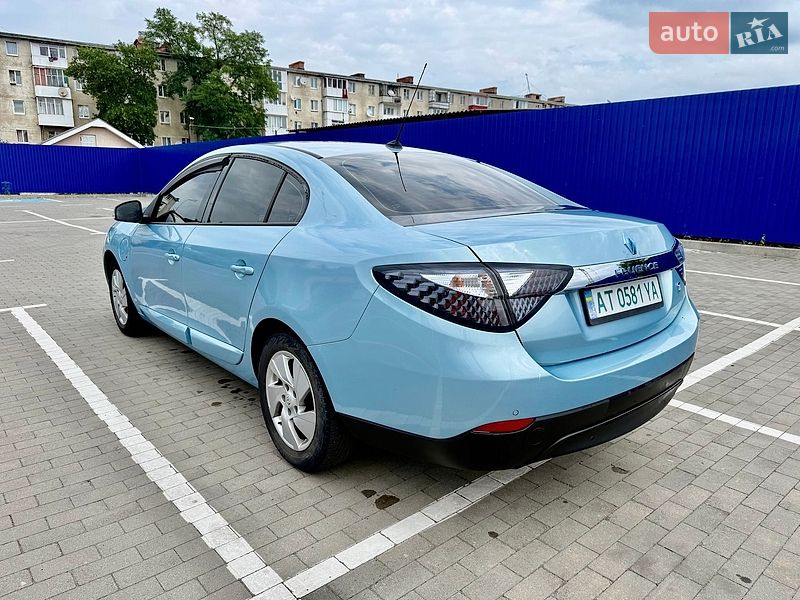 Седан Renault Fluence Z.E. 2012 в Ивано-Франковске