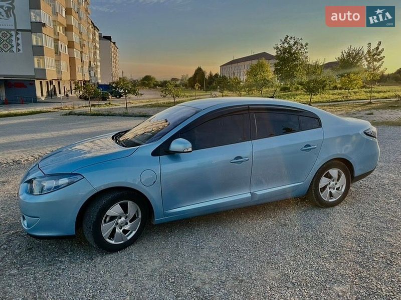 Седан Renault Fluence Z.E. 2012 в Ивано-Франковске