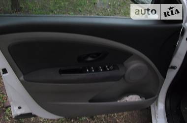 Седан Renault Fluence 2011 в Синельниково