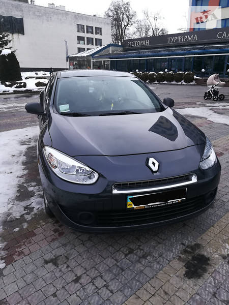 Renault Fluence 2010 года