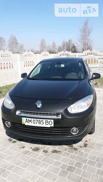 Renault Fluence 2011 года