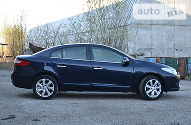 Седан Renault Fluence 2012 в 