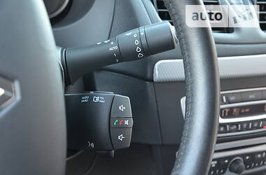 Седан Renault Fluence 2012 в 