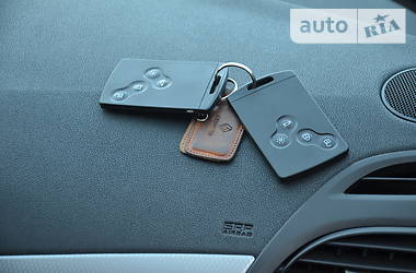Седан Renault Fluence 2012 в 
