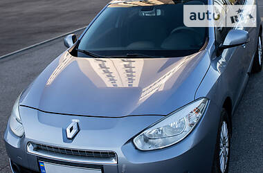 Седан Renault Fluence 2011 в 