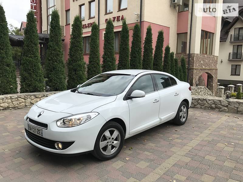 Седан Renault Fluence 2011 в Тернополі