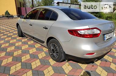 Седан Renault Fluence 2012 в Долине