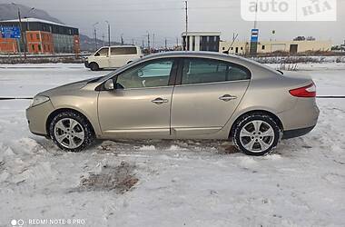 Седан Renault Fluence 2010 в Хусті